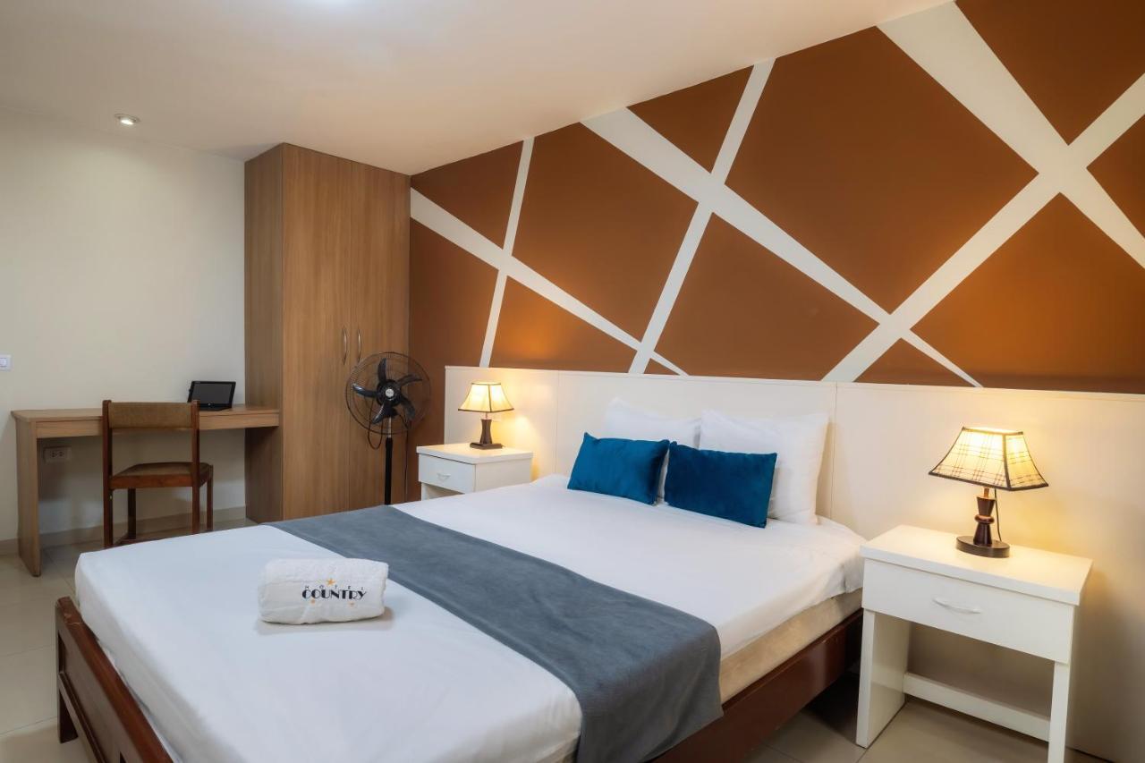Hotel Country Trujillo Eksteriør billede