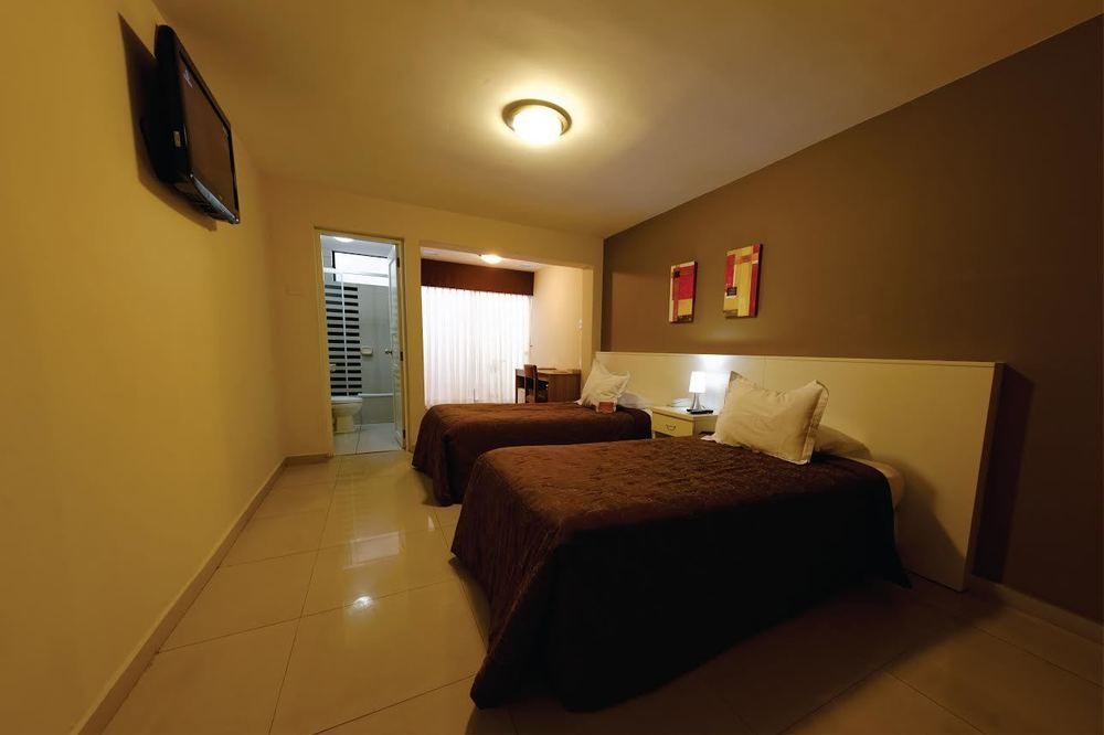 Hotel Country Trujillo Eksteriør billede